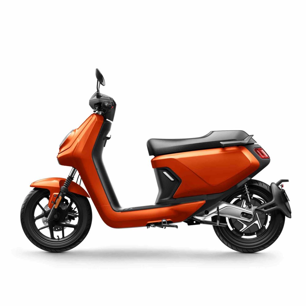 Scooter électrique Niu orange
