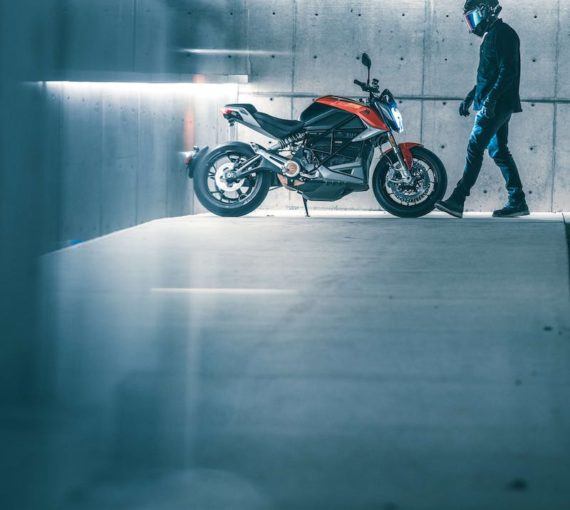 SR / F moto