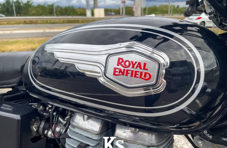 Royal Enfield Bullet-08