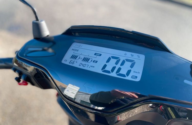 SCOOTER ÉLECTRIQUE NIU NQI GT 50 - OCCASION2