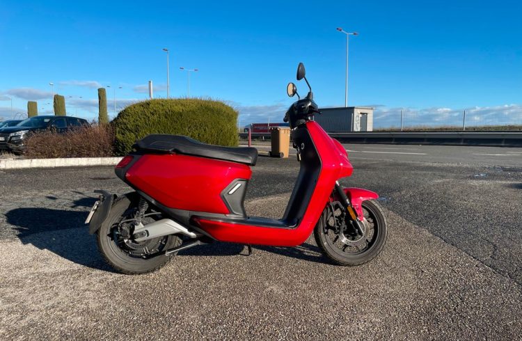 SCOOTER ÉLECTRIQUE NIU NQI GT 50 - OCCASION4