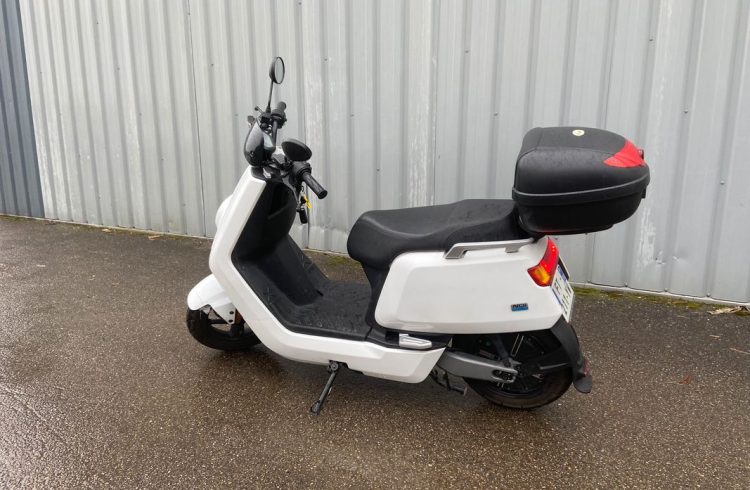 SCOOTER ÉLECTRIQUE NIU NQI SPORT 50 - OCCASION3